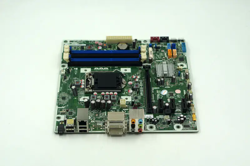 HP H8 H8-1020es Elite 7300 MT IPISB-CH2 Scheda madre desktop LGA1155