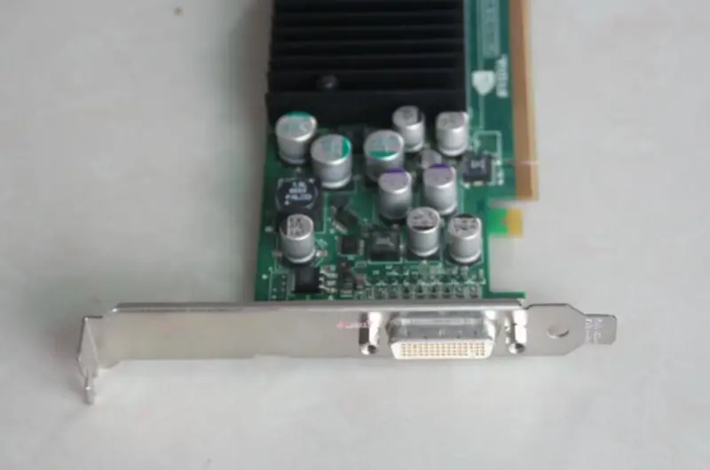 Scheda grafica Quadro NVS 285 128MB 64-bit PCI Express x16