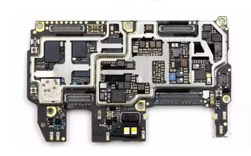 Scheda madre di Huawei P10 sbloccata con i chip