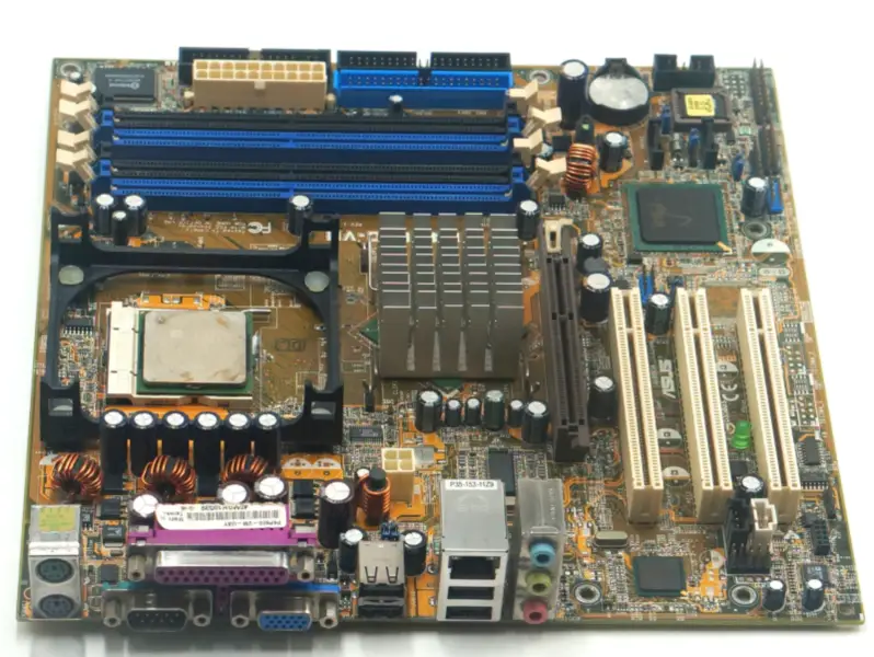 Scheda madre Asus P4P800-VM
