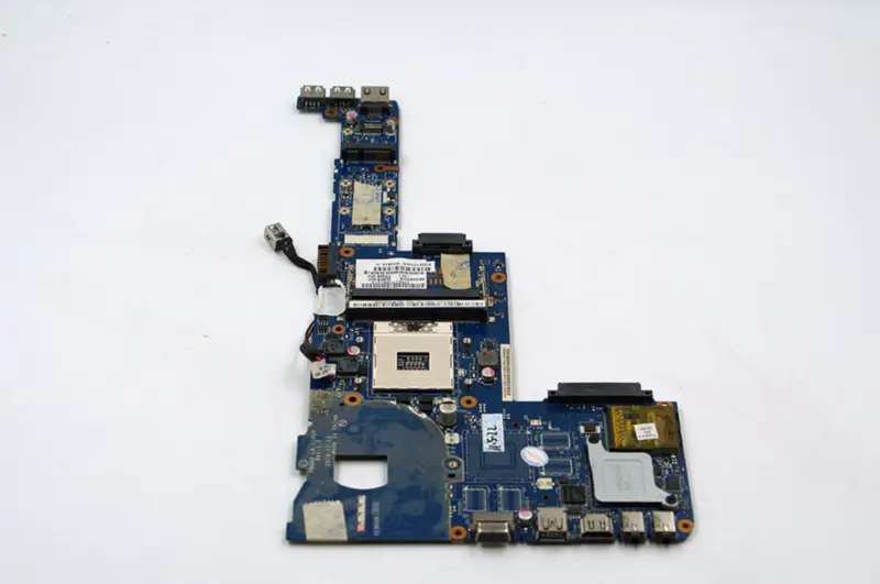 Scheda madre Toshiba P745 K000125740 LA-7101P
