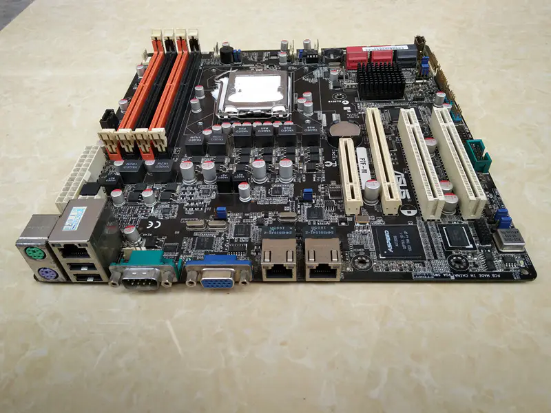 ASUS P7F-M Scheda madre LGA1156 DDR3 16GB