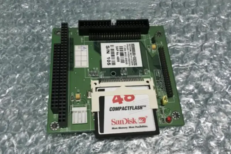 ADVANTECH PCD-1200A Scheda Compact Flash PC104 a CF IDE