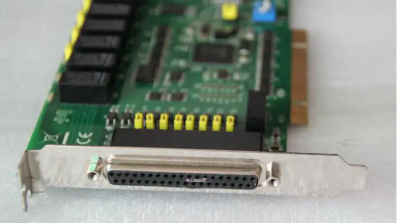Scheda PCI-1760U REV.B1 A1 A2 a 8 canali con relè e 8 canali con ingresso digitale isolato