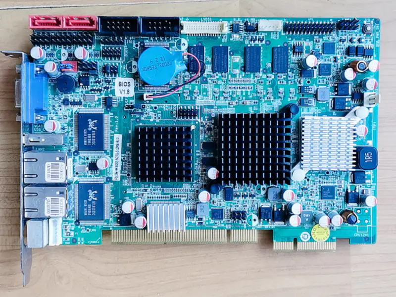 Scheda madre IEI PICOE-945GSE-N270-512MB-R10
