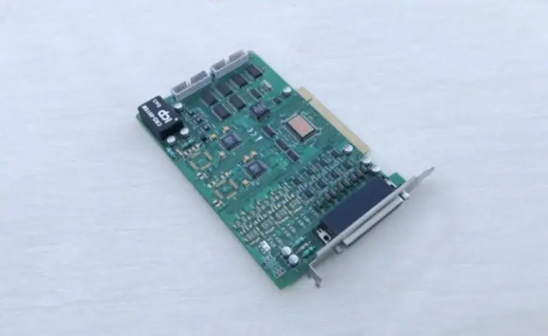 ICP DAS PIO-DA8 Scheda di uscita analogica universale PCI Bus a 14 bit a 8 canali