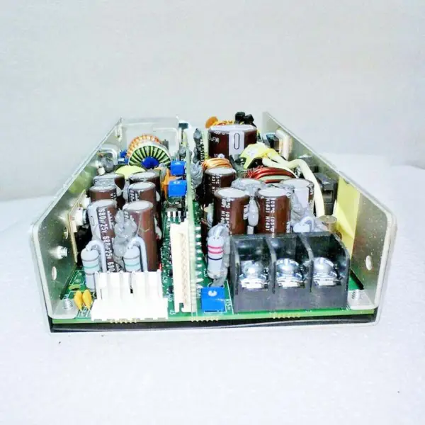 In stock l'alimentatore Supermicro 1280w 80 Plus Platinum Pws-1k28p-sq per server 1u / 2u