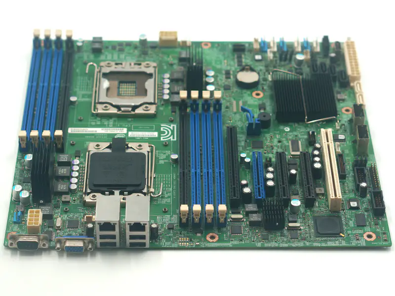 Scheda madre Intel S2400SC