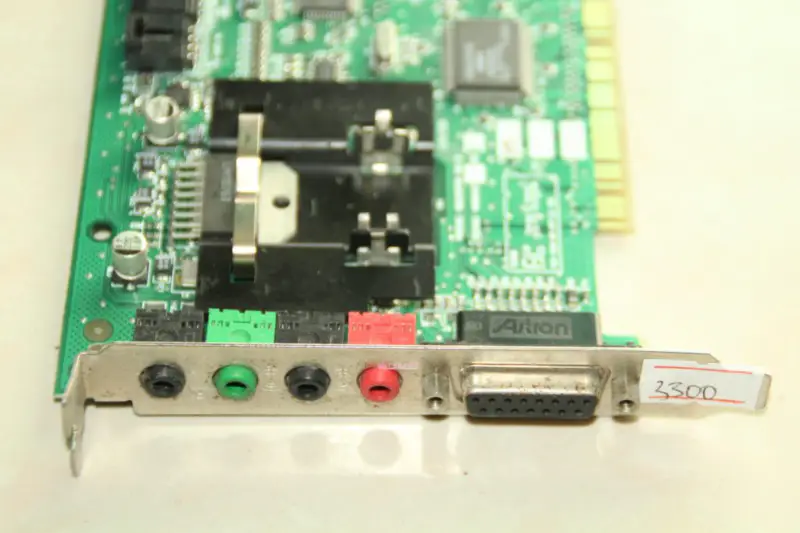 Creative S3300 PCI 4.1 Supporto scheda audio xp/win7 32bit