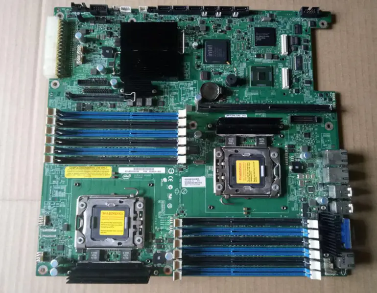 Piattaforma server Intel SR2600 Scheda madre S5520UR Doppia 1366