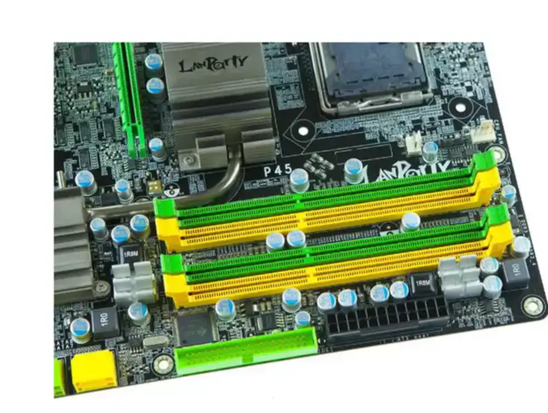 DFI LanParty UT P45-T3RS scheda madre LGA 775 DDR3