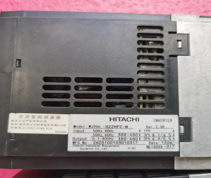 INVERTER HITACHI WJ200-022HFC-M 2,2KW NUOVO