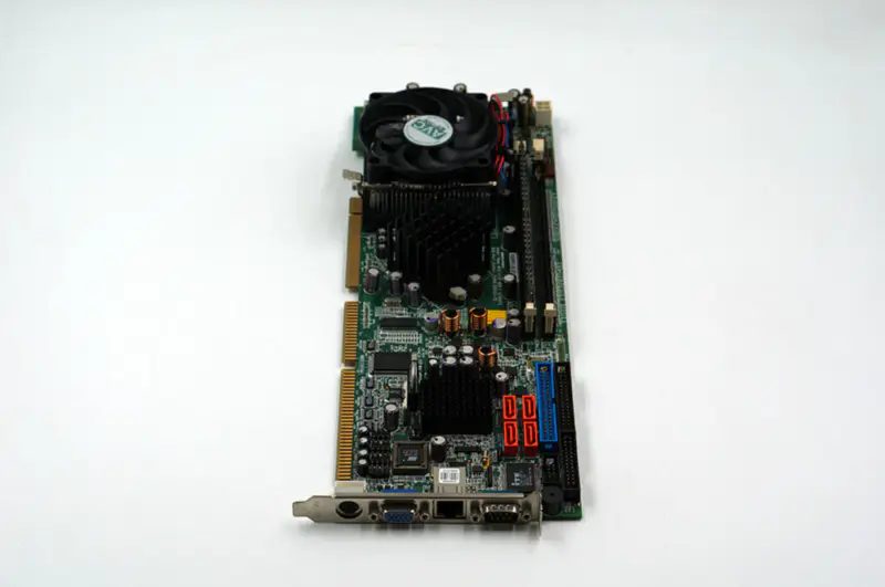 Scheda madre industriale IEI WSB-9150-R10 con CPU RAM e FAN