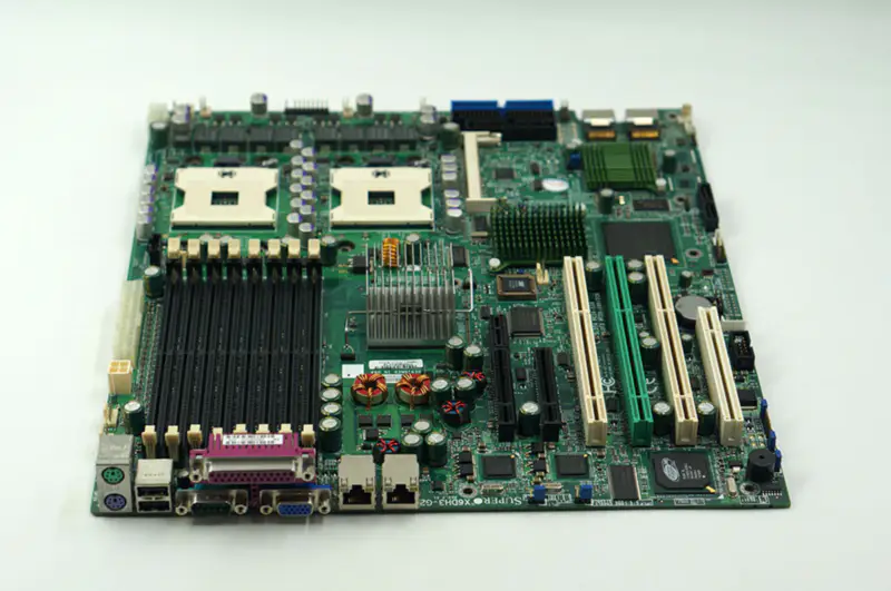 SuperMicro X6DH3-G2 Scheda madre per server SAS a 8 porte RAID duplex 604