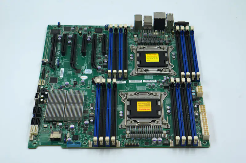 Scheda madre Supermicro X9DAI