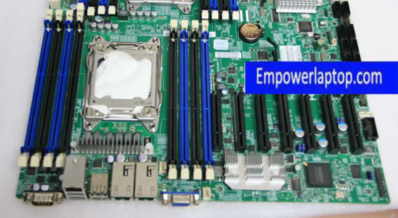 Scheda madre per server workstation SuperMicro X9DRH-7TF REV:1.01 LGA2011 2690 V2