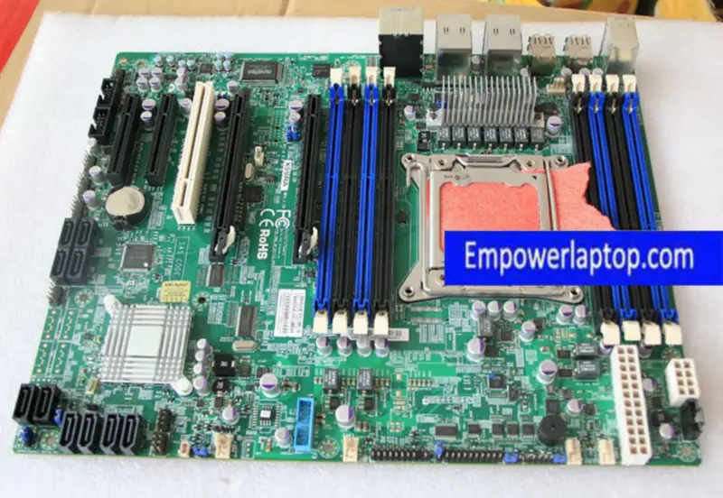 SuperMicro X9SRA Scheda madre server LGA2011 C602 X79
