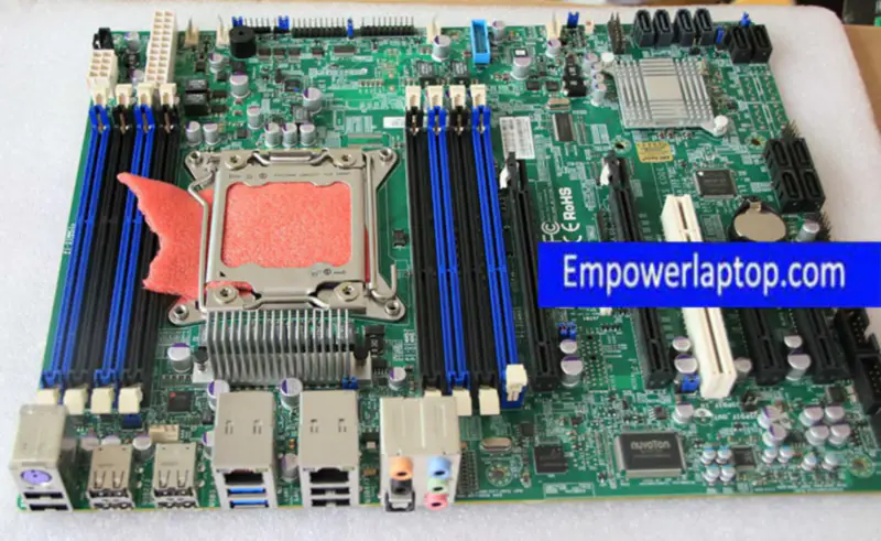 SuperMicro X9SRA Scheda madre server LGA2011 C602 X79