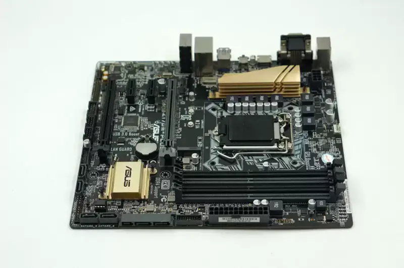 Scheda madre Asus Z170M-PLUS