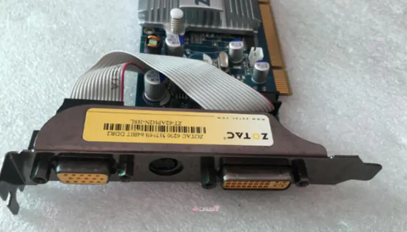 Scheda grafica ZOTAC GeForce 6200 512MB 64BIT DDR2 6200