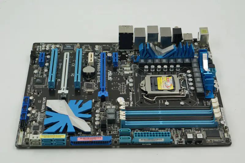 Asus P7P55D-E EVO scheda madre LGA1156